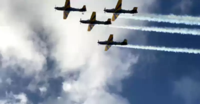 Esquadrilha da Fumaça celebra 171 anos de Aracaju com apresentação aérea em março