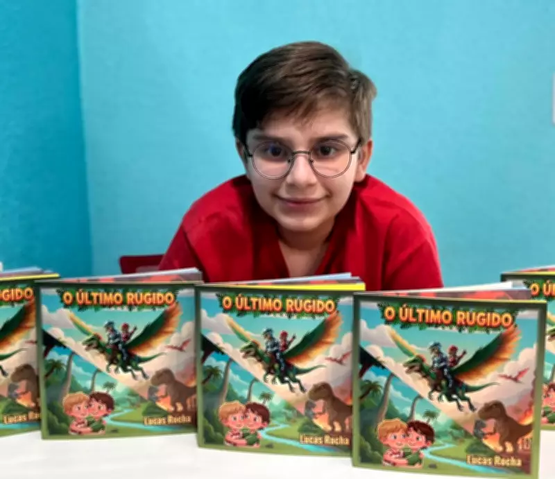 Estudante de Manaus lança livro infanto-juvenil 'O Último Rugido' sobre dinossauros