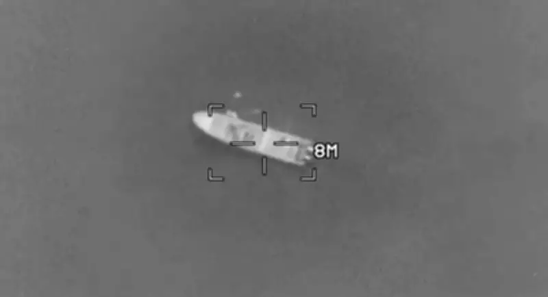 EUA atacam embarcações no Pacífico e Caribe; ação militar deixa 11 mortos