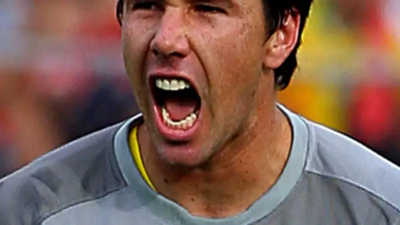 Ex-goleiro Doni é intimado para audiência nos EUA por supostos golpes imobiliários