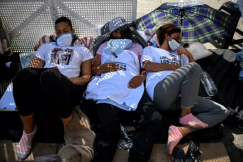 Familiares de presos políticos iniciam greve de fome em Caracas por libertações