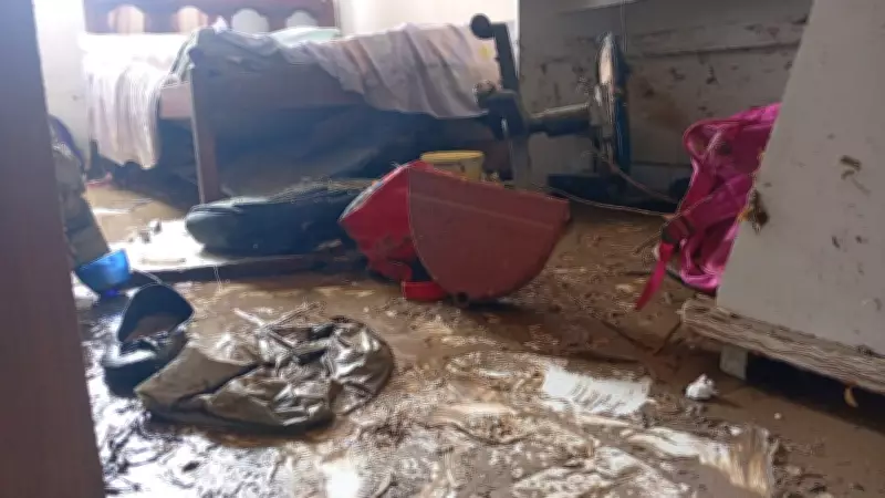 Família perde tudo após fortes chuvas em Campina Grande, Paraíba