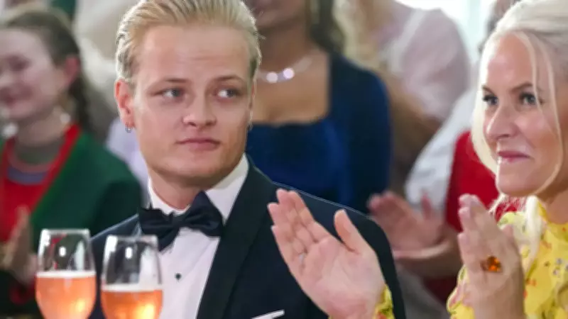 Filho da princesa herdeira da Noruega se declara inocente de estupro em julgamento