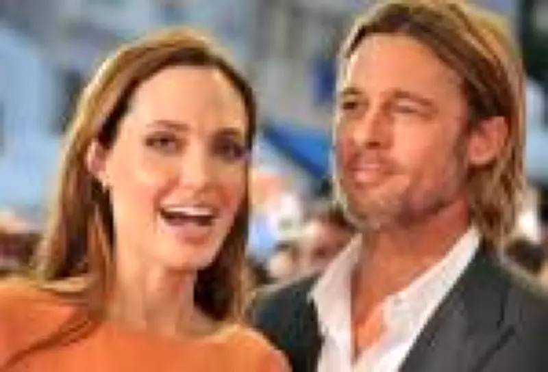 Filho mais velho de Angelina Jolie abandona sobrenome de Brad Pitt em novo trabalho