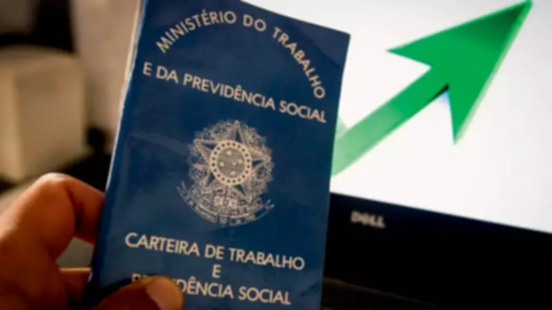 Fim da escala 6×1 pode dominar pauta econômica no Congresso em 2026