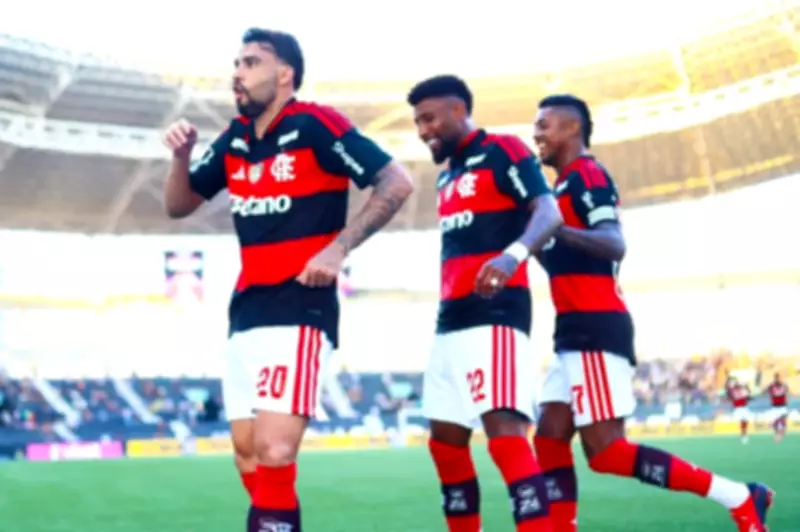 Flamengo vence Botafogo e avança à semifinal do Campeonato Carioca
