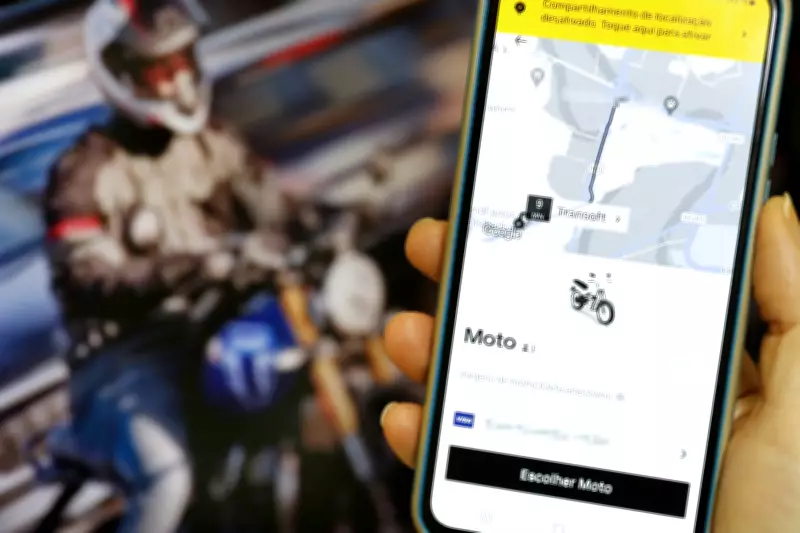 Fortaleza regulamenta motociclistas de app e concede 50% de desconto no IPVA