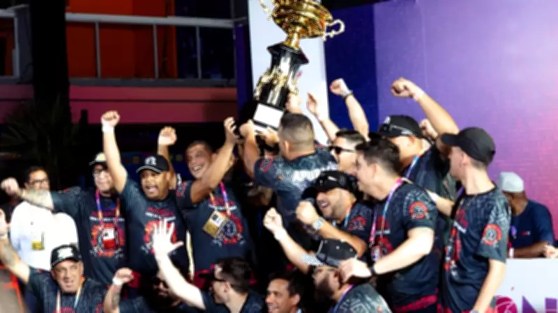 Gaviões da Fiel é vice-campeã do Carnaval de São Paulo 2026 por apenas um décimo