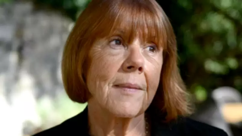 Gisèle Pelicot revela em livro detalhes chocantes de abusos e descoberta sobre marido