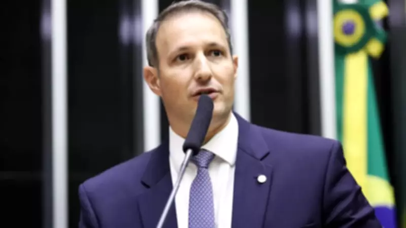 Governador Tarcísio promove expurgo na cúpula da PM de SP, exonerando aliados de ex-secretário