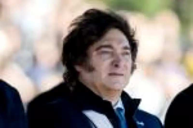 Greve de 48 horas paralisa portos argentinos contra reforma trabalhista de Milei