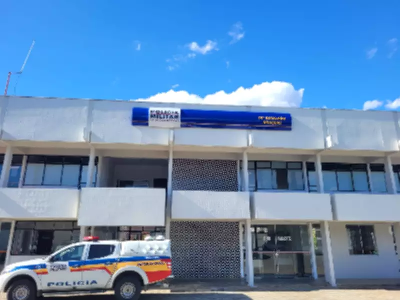 Homem é assassinado a tiros em posto de combustíveis no Centro de Araçuaí