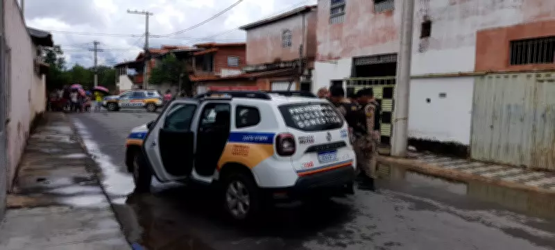 Homem ataca policial com faca e é morto a tiros em Montes Claros durante patrulha
