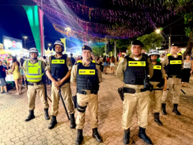 Homem com tornozeleira eletrônica é flagrado em festa de Carnaval em Minas Gerais