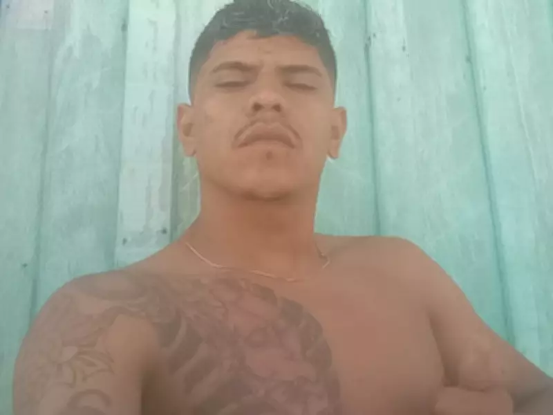 Homem de 32 anos é assassinado a tiros e facadas em invasão de casa no Acre