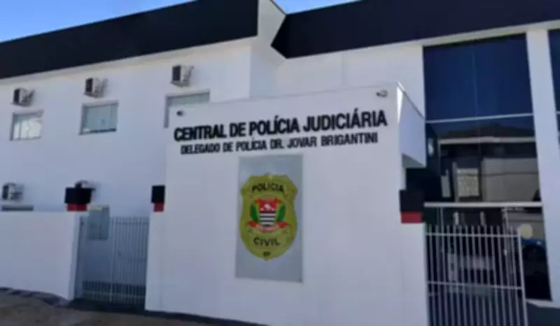 Homem de 46 anos é preso por agredir irmã com socos e puxões de cabelo em Herculândia