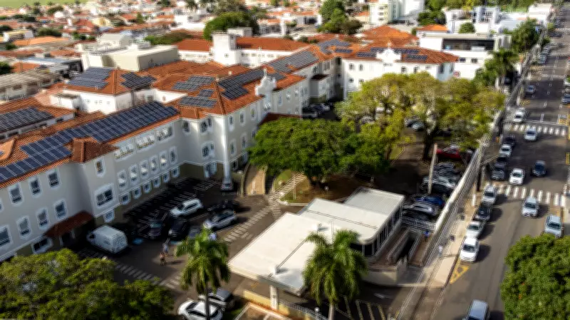 Homem de 47 anos morre após cair de ônibus em Bastos (SP)