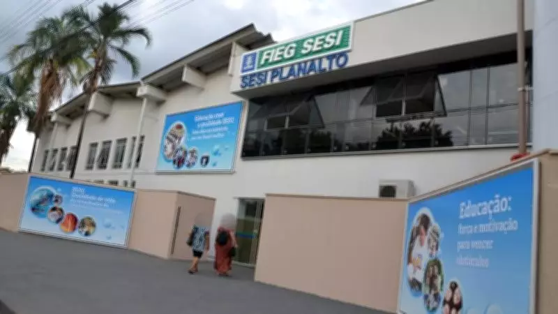 Homem de 68 anos morre após infarto durante aula de hidroginástica em Goiânia