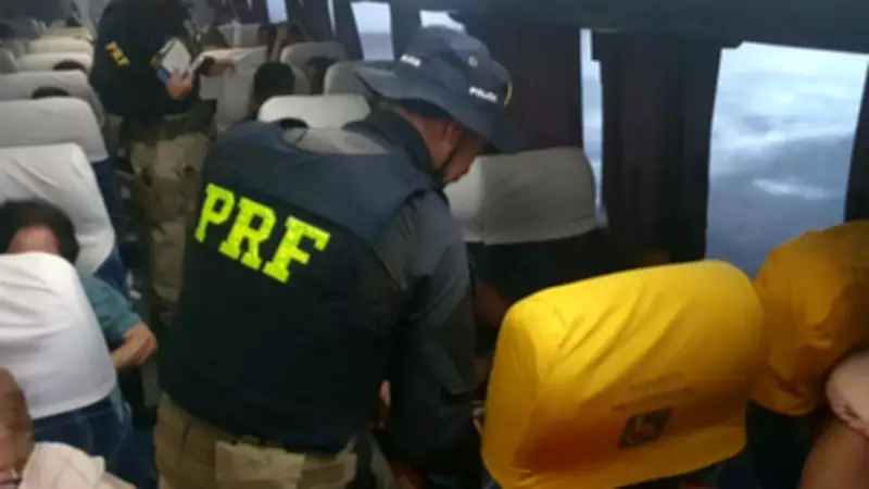 Homem de 70 anos é preso por assédio em ônibus na BR-343 em Teresina