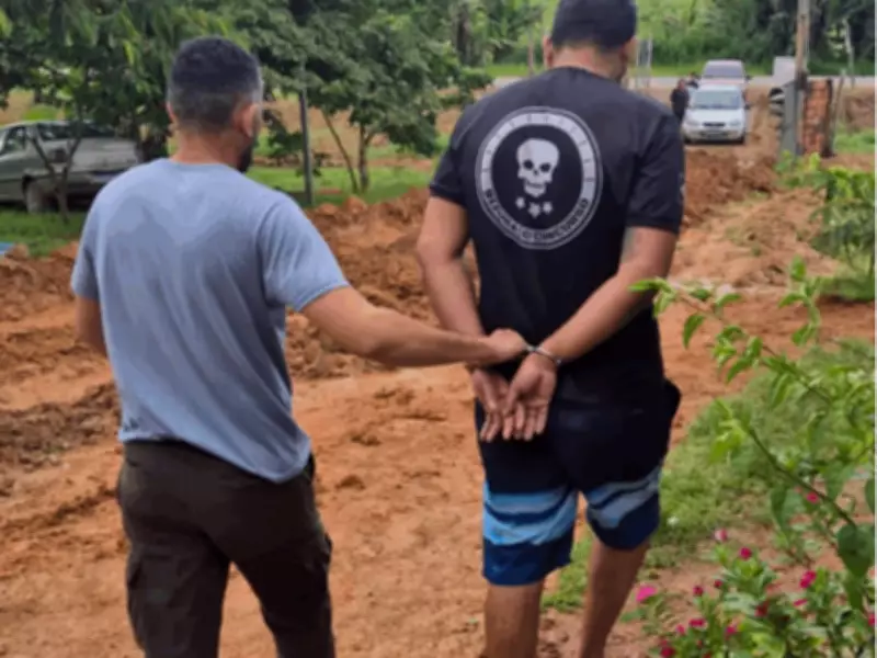 Homem é preso após estuprar irmã enquanto ela dormia em zona rural do Acre