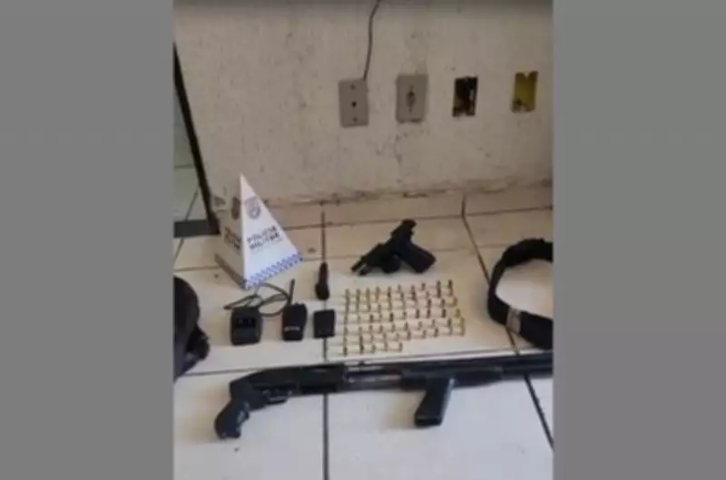 Homem suspeito de liderar ataques a tiros é preso com armas e drogas em Campos dos Goytacazes