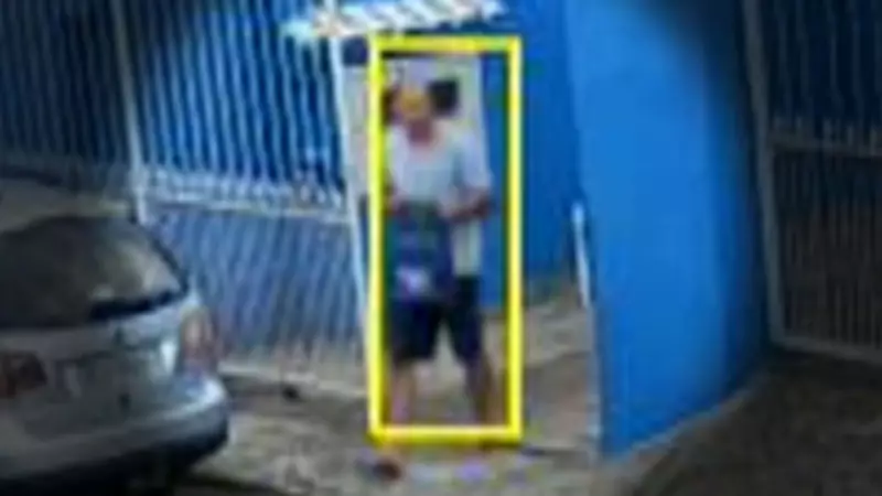 Imagens revelam suspeito na casa da família Aguiar três dias após desaparecimento em Cachoeirinha