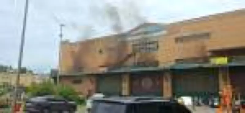 Incêndio atinge barracão da Grande Rio, escola de samba do Rio de Janeiro