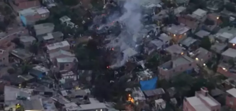 Incêndio devasta favela na Brasilândia, destrói 40 barracos e deixa duas vítimas feridas