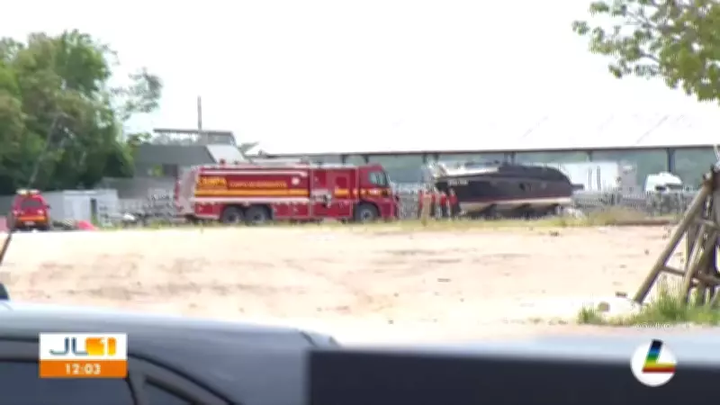 Incêndio em lancha assusta estudantes da UFPA em marina de Belém; ninguém se feriu