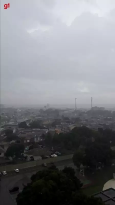 Infoprodutora flagra queda de raio em Arapiraca e define momento como 'presente de Deus'