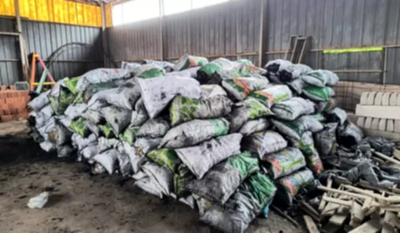 Ipaam apreende mais de 500 sacas de carvão vegetal irregular em Itacoatiara