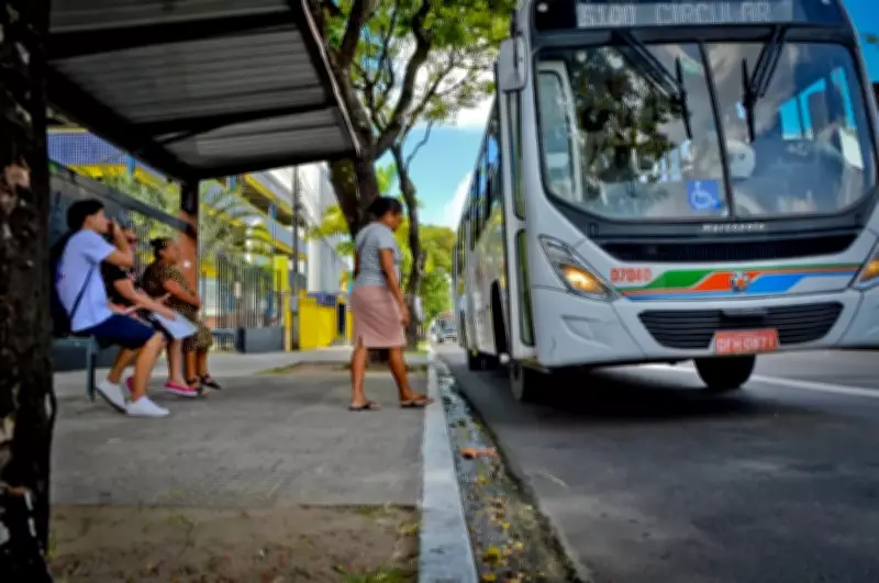 João Pessoa amplia horário para parada livre de ônibus para mulheres à noite