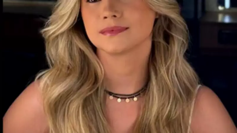 Jornalista Flávia Bacelar morre aos 31 anos após luta contra câncer agressivo