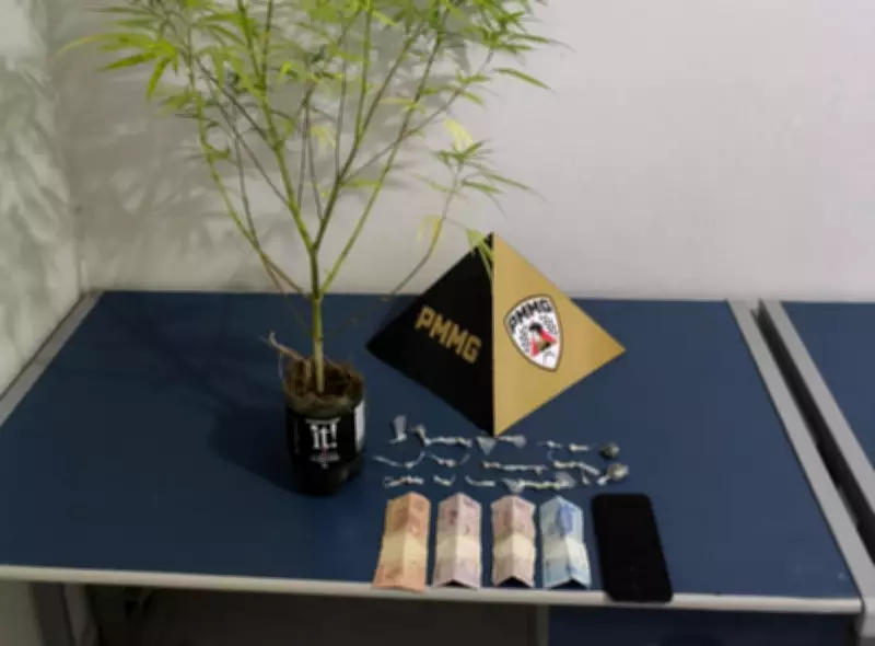 Jovem é preso com drogas e dinheiro em casa da mãe em Jequitaí