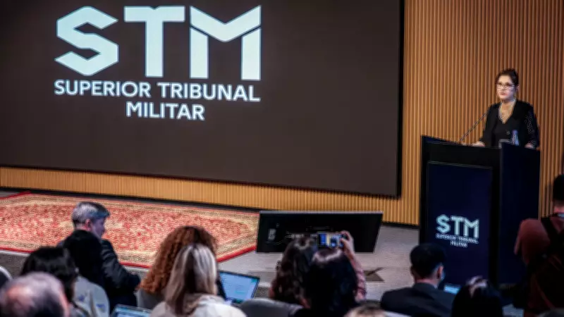 Julgamento de honra de Bolsonaro e militares golpistas: riscos de expulsão e perda de patentes