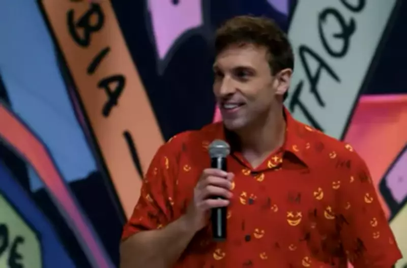 Justiça Federal absolve humorista Léo Lins de condenação por discurso de ódio