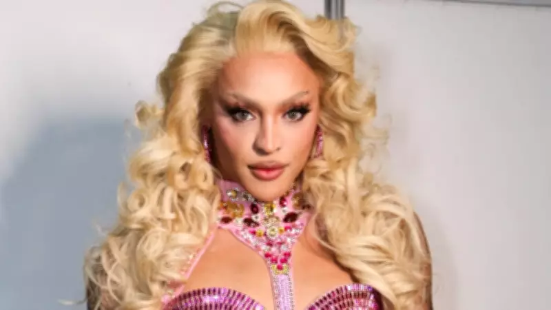 K-pop no Carnaval de SP: NMIXX emociona-se com energia dos fãs brasileiros em show histórico