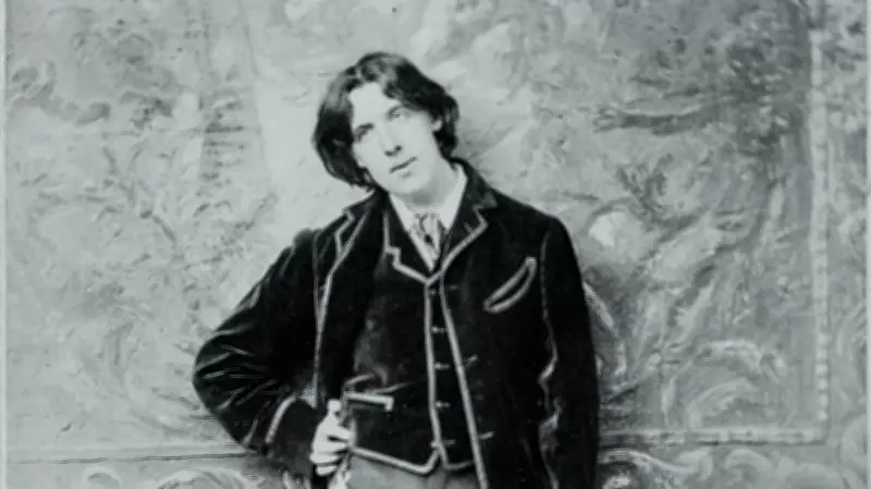 Leilão de 148 itens de Oscar Wilde revela preconceito da era vitoriana e luta por liberdade