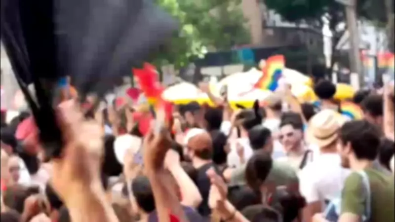 Leque se transforma em símbolo de resistência LGBT no Carnaval de São Paulo
