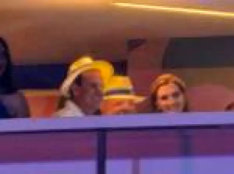 Lula acompanha desfile em camarote da Prefeitura do Rio com menu sofisticado