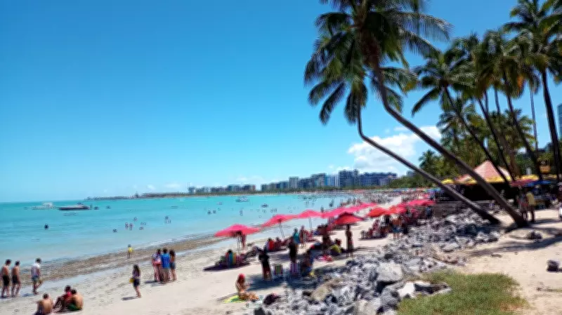 Maceió estabelece novas regras para ambulantes nas praias com limite de guarda-sóis