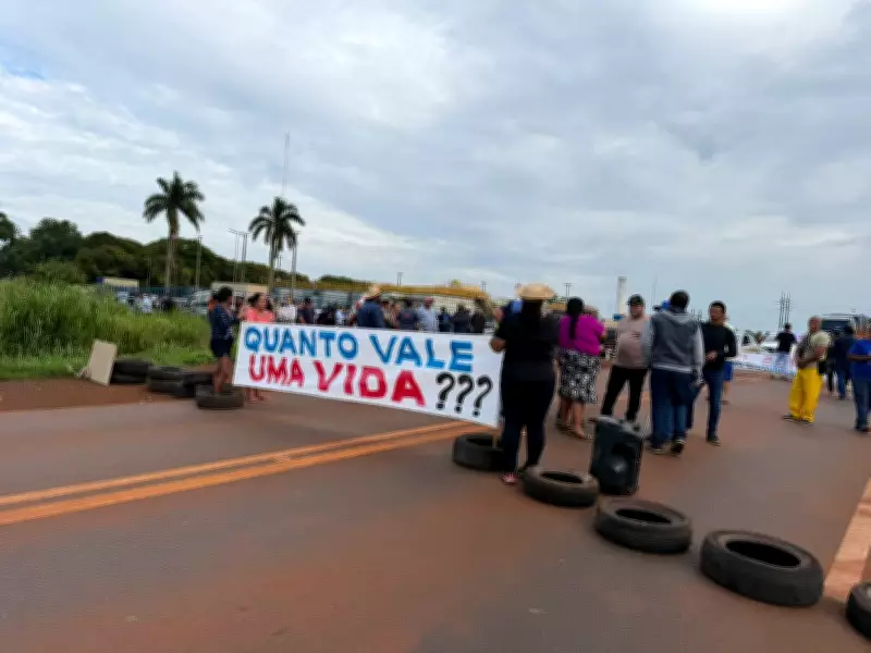 Manifestantes bloqueiam BR-163 em Dourados exigindo melhorias na segurança viária