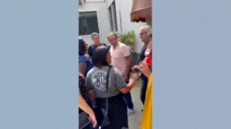 Manifestação de professoras em Bragança Paulista termina em discussão acalorada com prefeito