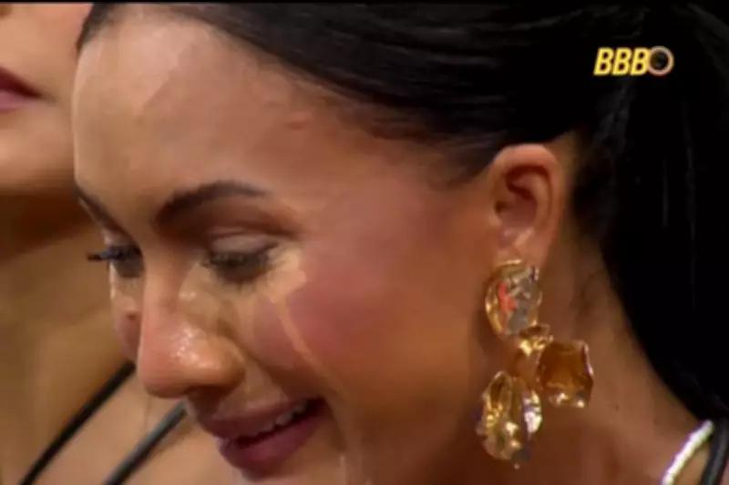 Maquiagem de Maxiane derrete no BBB26: especialista explica reação química das lágrimas