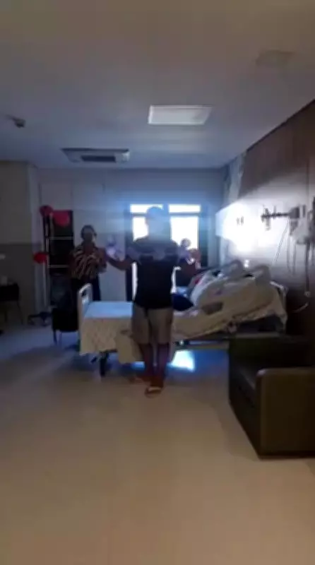 Marido de vítima de academia recebe alta após morte da esposa em aula de natação