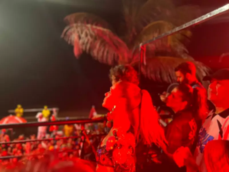 Marina Ruy Barbosa dança 'Baile de Favela' no trio de Pedro Sampaio no Carnaval de Salvador