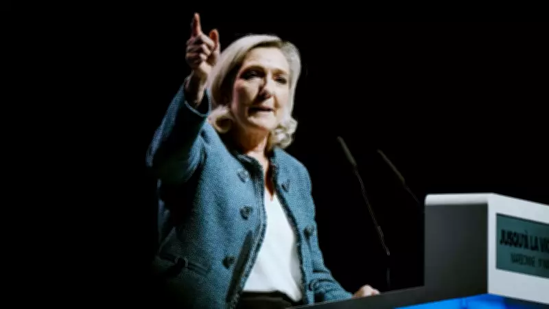 Marine Le Pen ameaça desistir de candidatura se for condenada a usar tornozeleira eletrônica