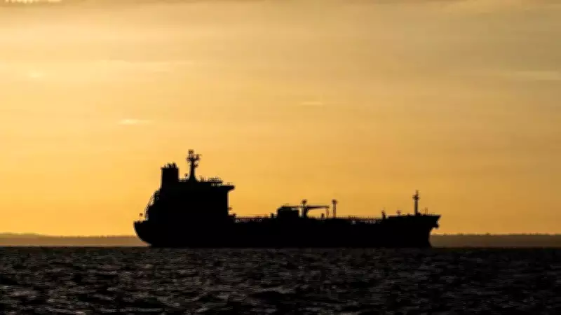 Marinheiros em 'navios fantasmas' denunciam escravidão moderna e sanções internacionais