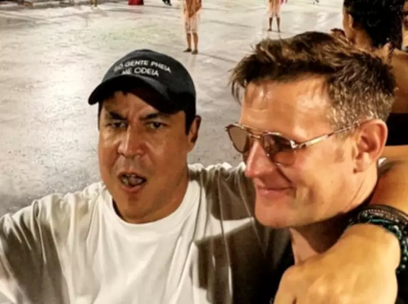 Matt Smith, de Doctor Who, curte ensaios da Sapucaí e samba no Rio