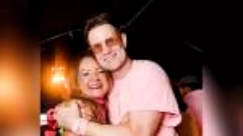 Matt Smith na Sapucaí: Ator britânico vive experiência carnavalesca com estilo inglês